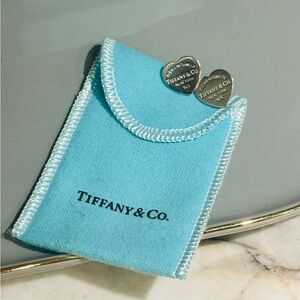 Tiffany & Co. Silver Heart Earrings- perfect for your Valentine! ❤️❤️